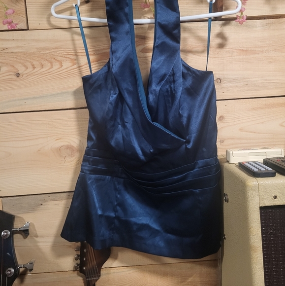 La chateau Elegant silk green blouse - Picture 3 of 4